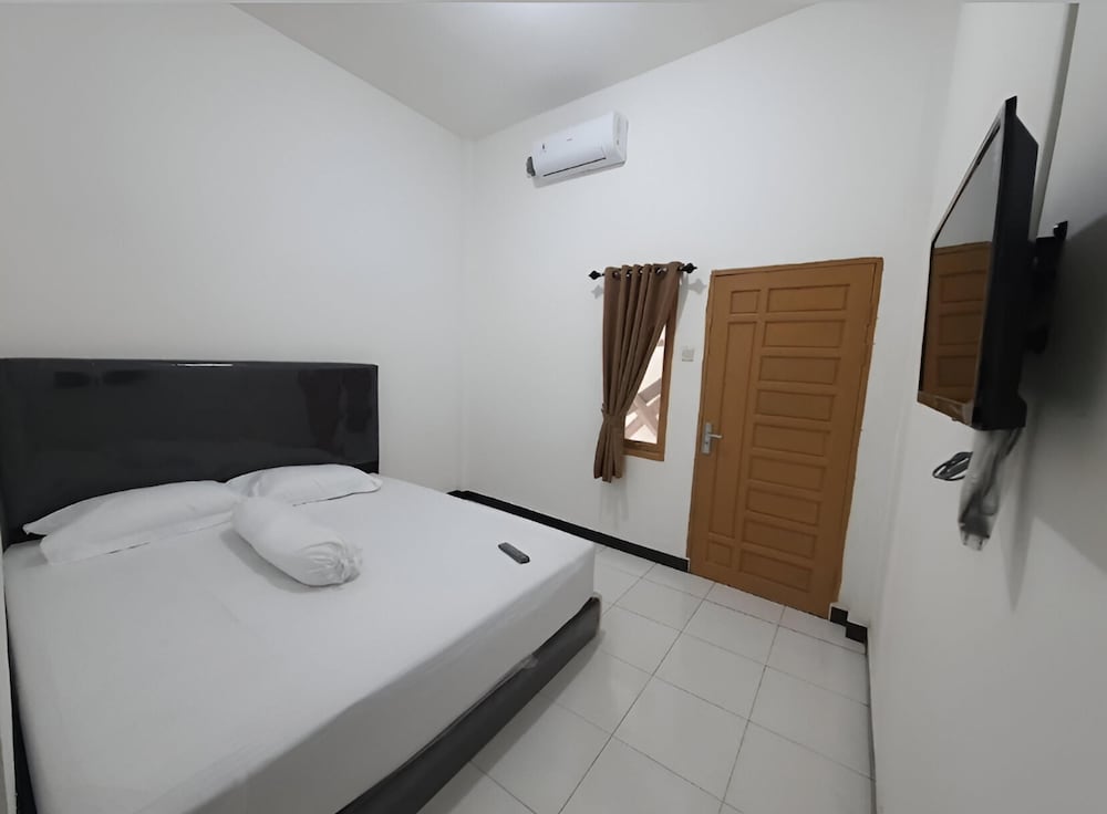 Standard Double Room photo 3