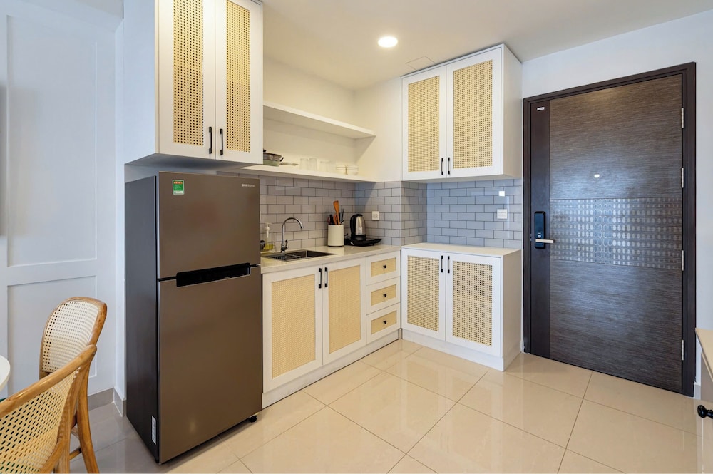 Apartment, 2 Bedrooms, Balcony, City View photo 2