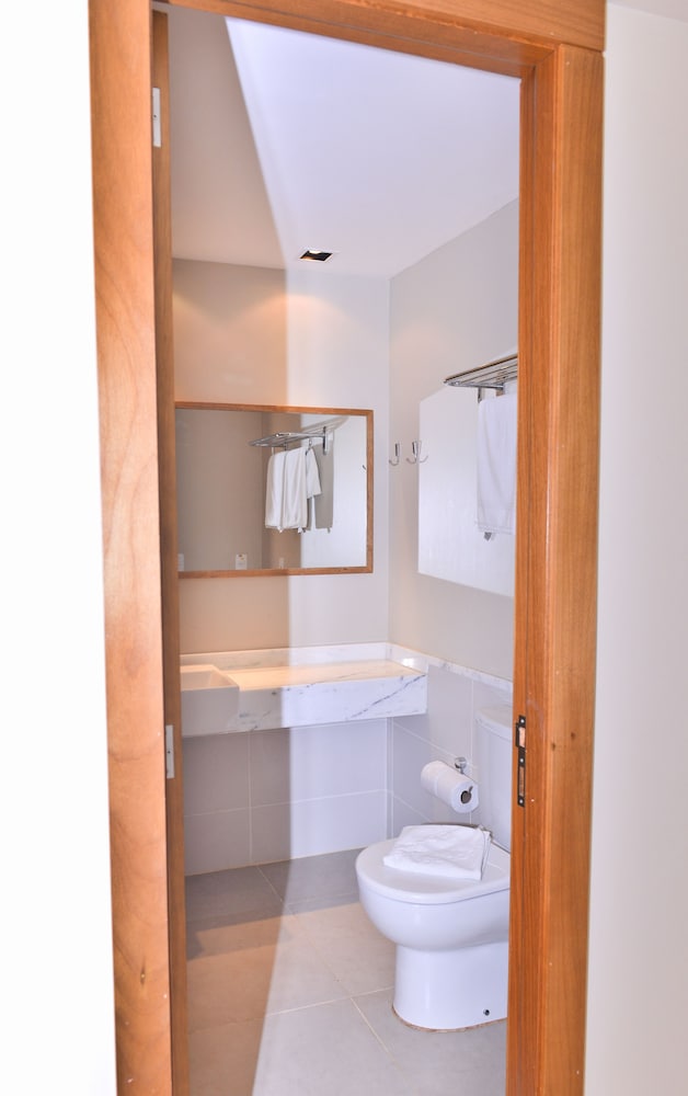 Deluxe Room - Photo 7
