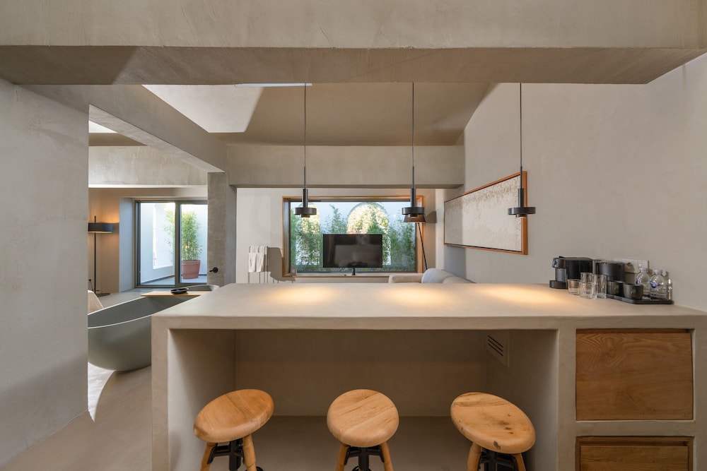 Premium Loft Suite - Photo 24