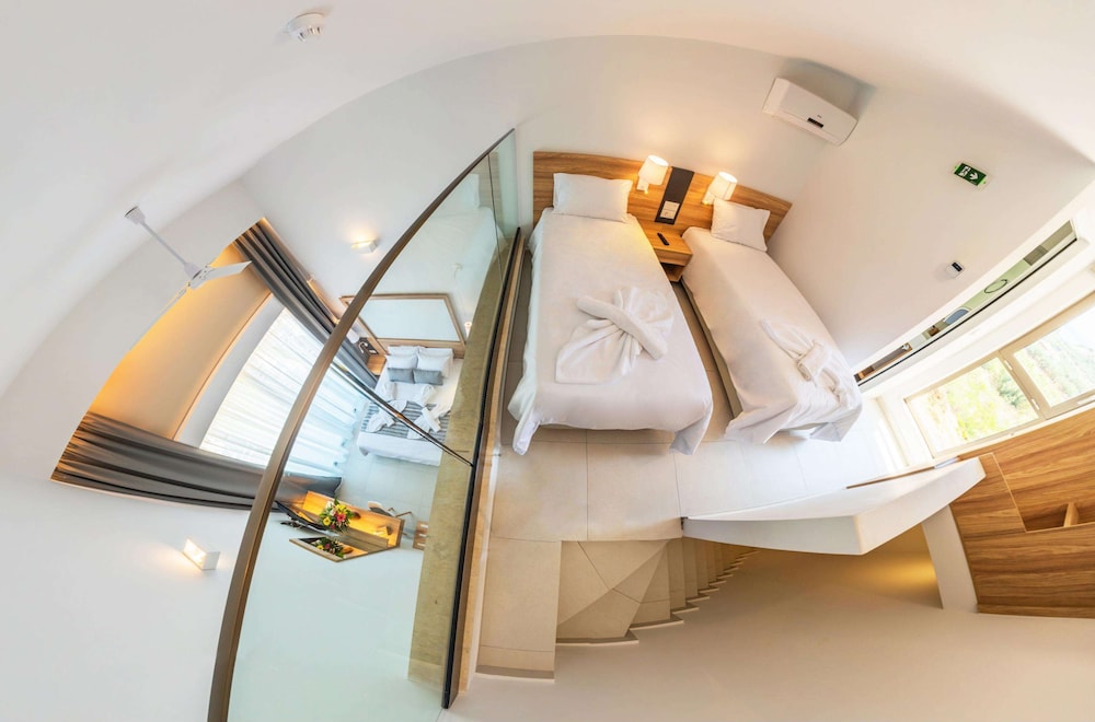 Room, Partial Sea View (Maisonette)
