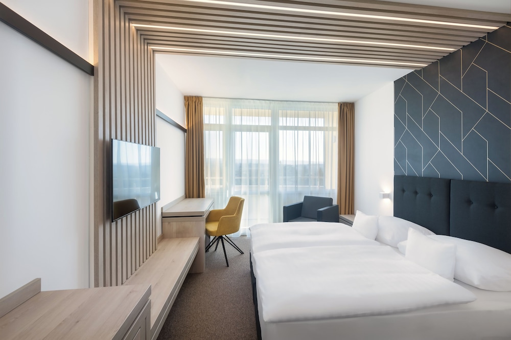 Standard Double or Twin Room, Balcony photo 1