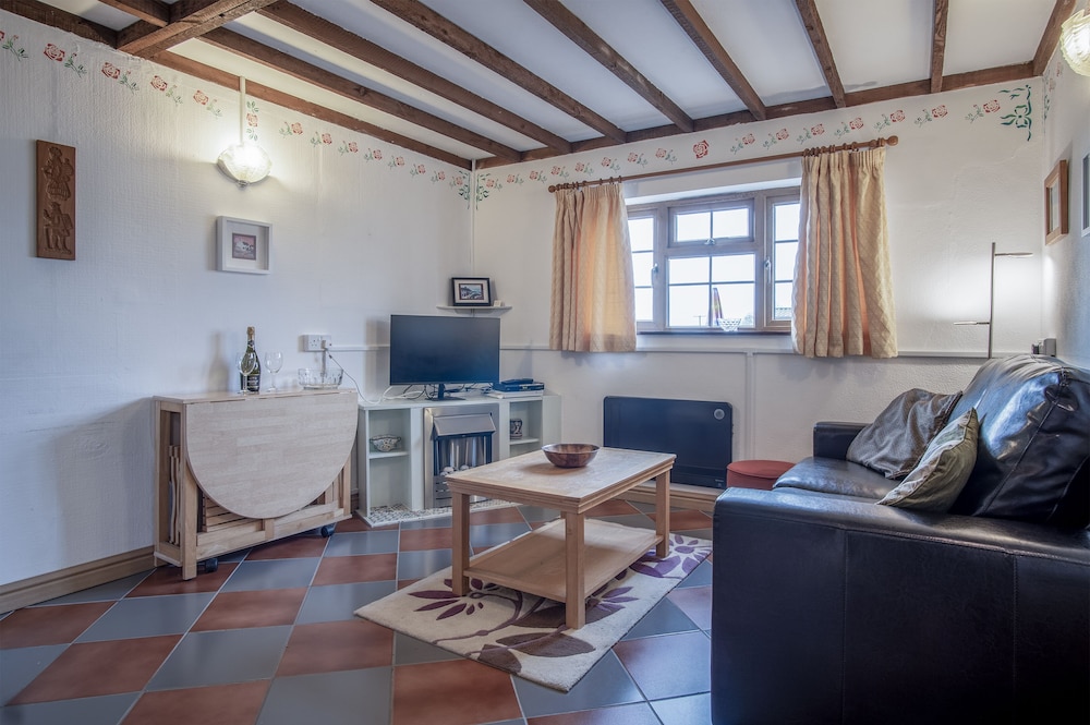 Cottage (1 Bedroom) photo 1