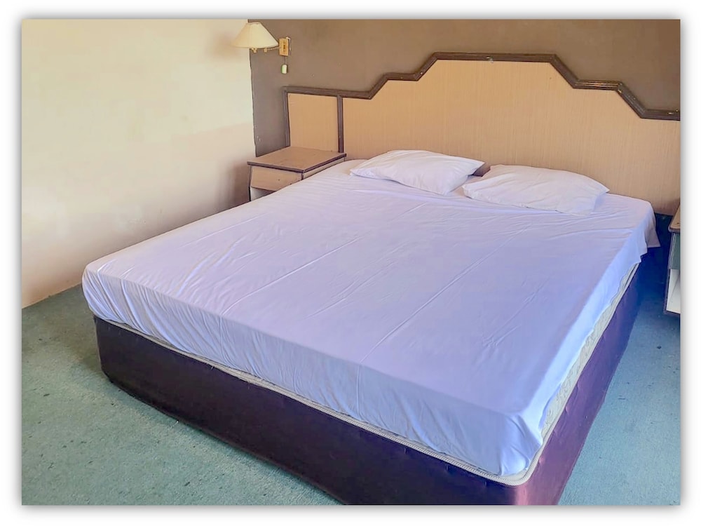 Economy Double Room photo 2