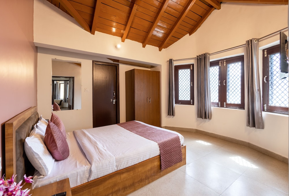 Deluxe Room, Balcony