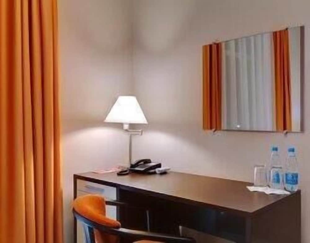 Room, 1 King Bed, Accessible