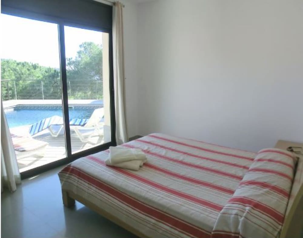 Casa Familiar, 4 Habitaciones, Vista al Mar
