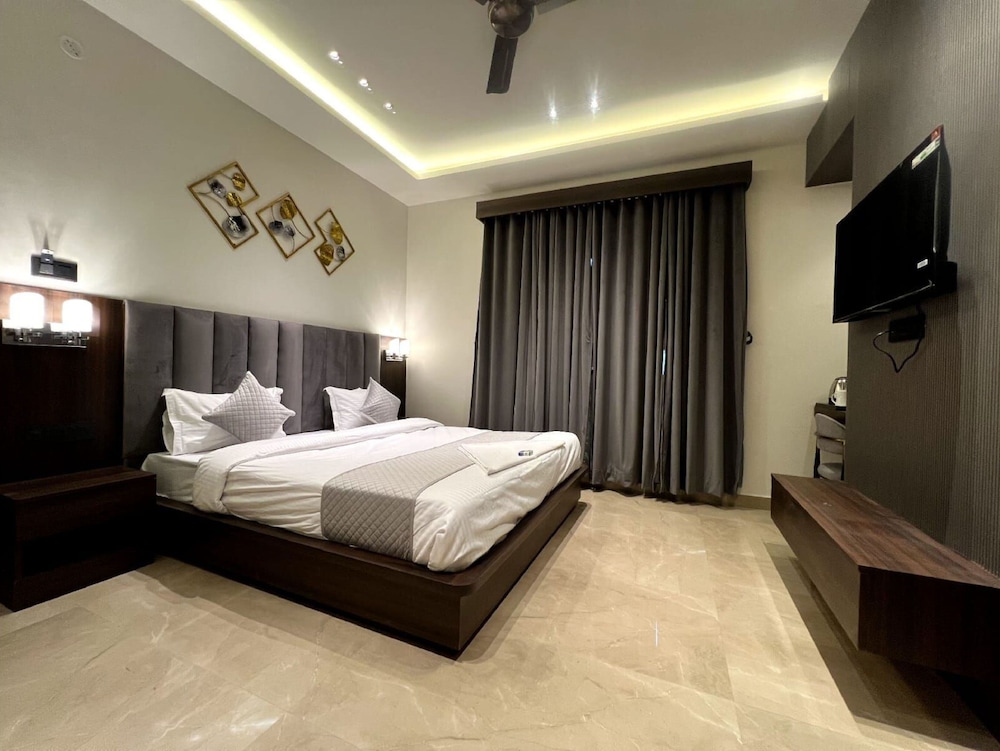 Premium Room - Photo 2