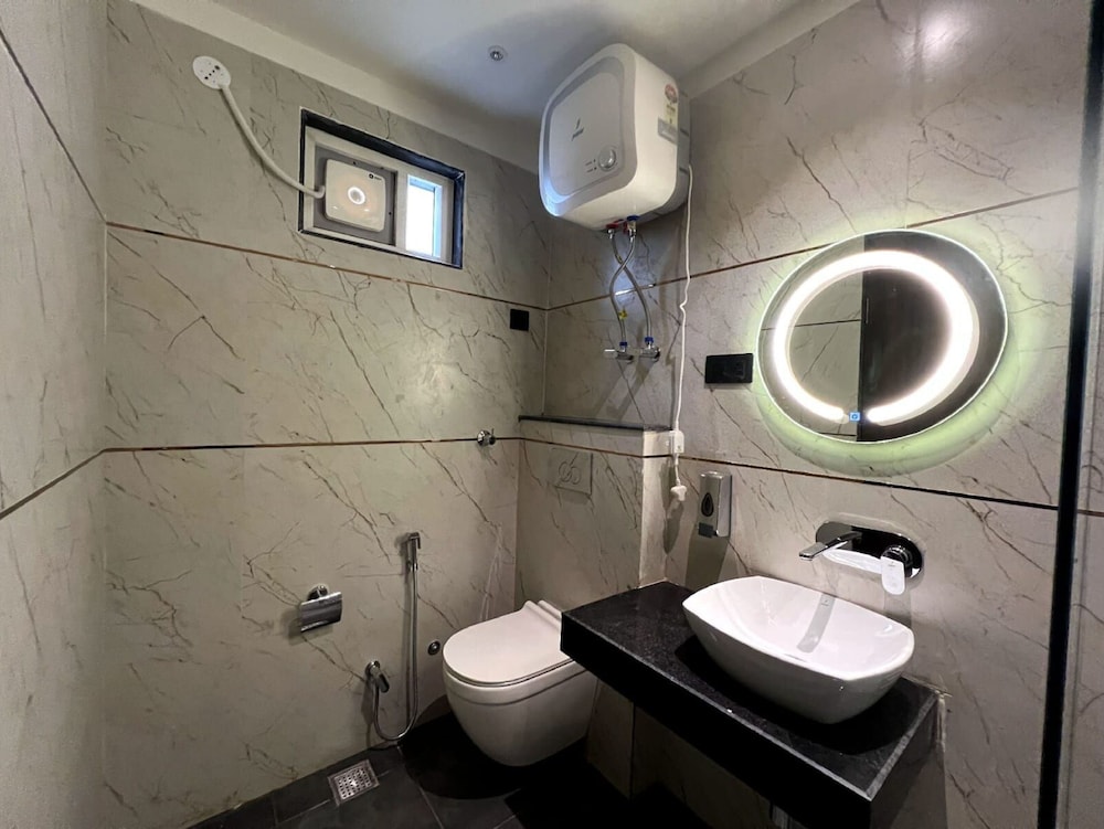 Executive Room - Photo 2
