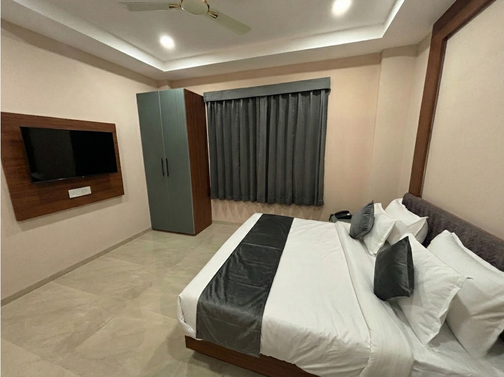 Deluxe Double Room photo 3