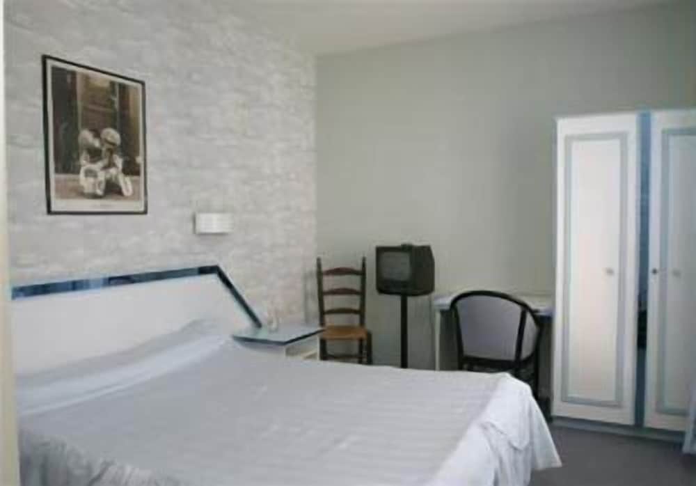 Standard Double Room photo 1