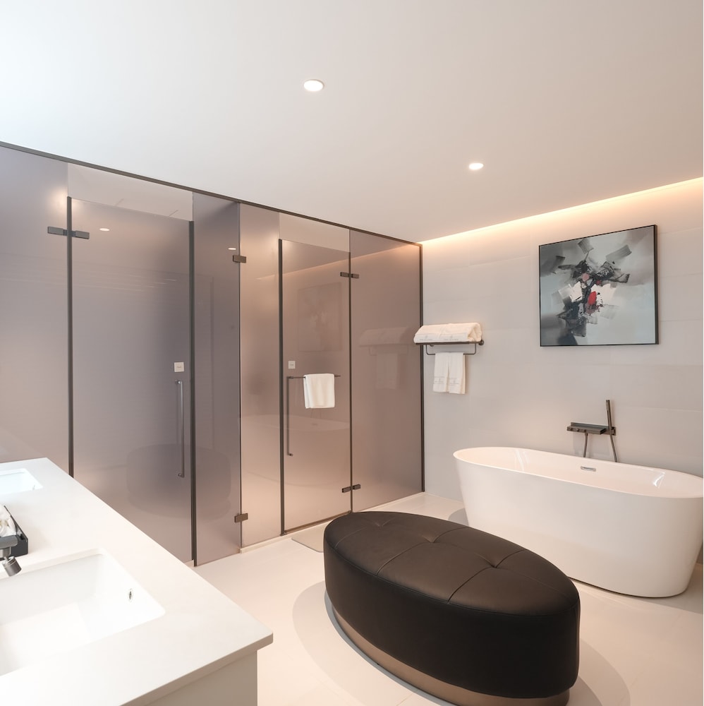 Executive Suite Room - Photo 3