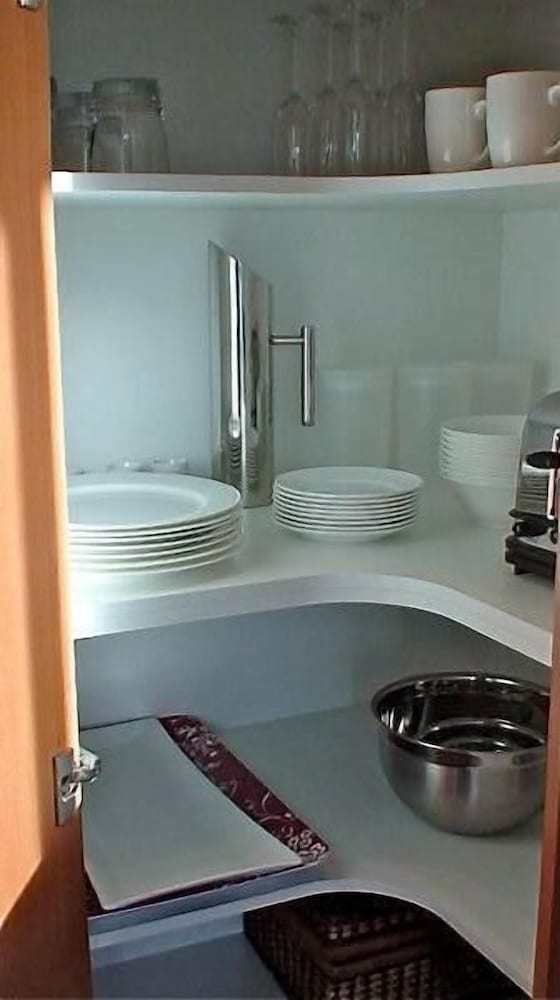 Standard Suite, 2 Bedrooms, Non Smoking, Kitchen (Curlew Villa - Nightly) photo 2