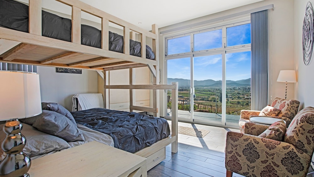 Villa photo 1