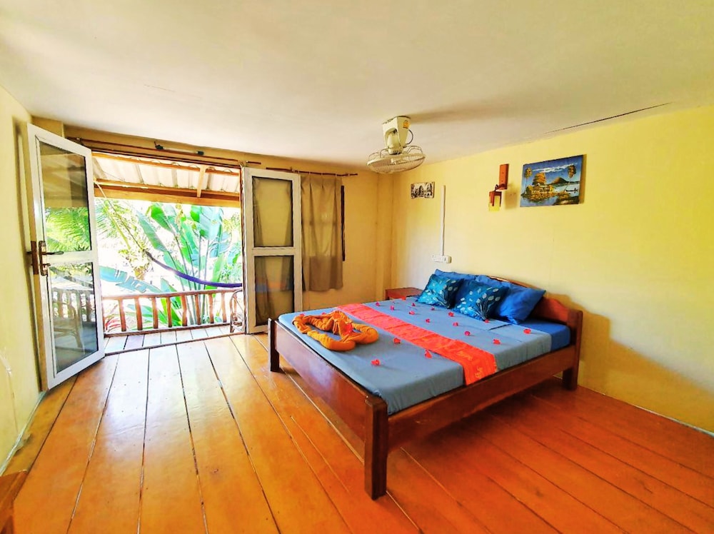 Signature Bungalow, 1 King Bed