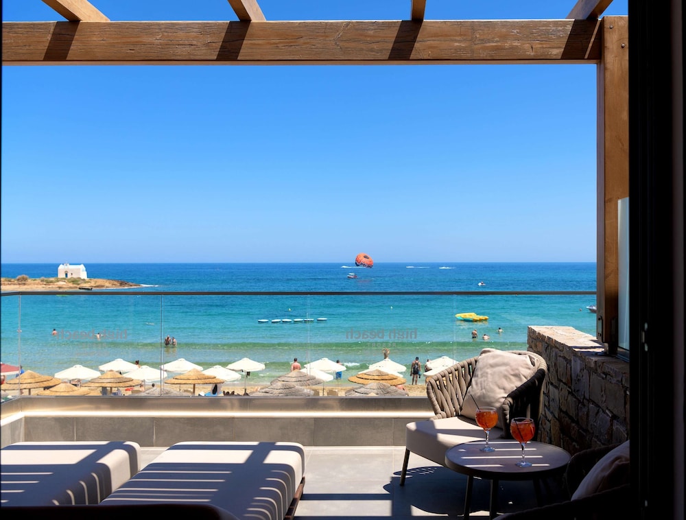 Diamond Suite Beachfront - Photo 19