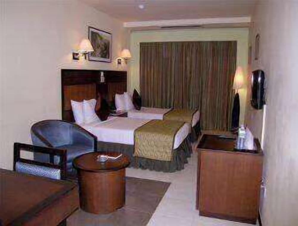 Standard Twin Room, 2 Twin Beds photo 1