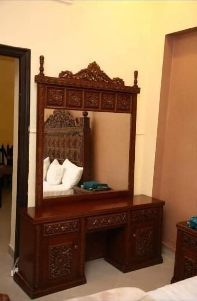Deluxe Double or Twin Room photo 3