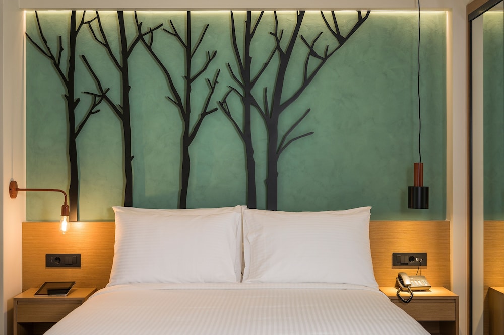 City Triple Room (with single sofa bed)