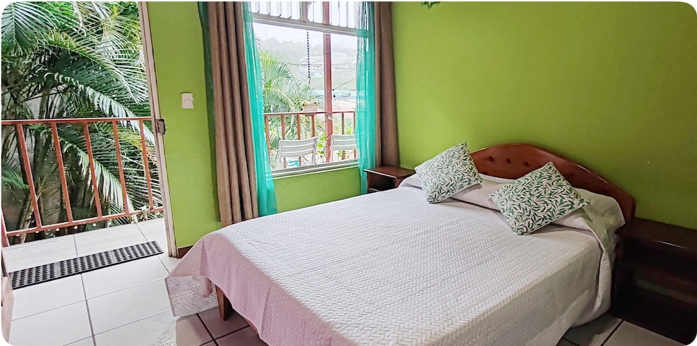 Deluxe Studio, 1 Bedroom, Balcony photo 3