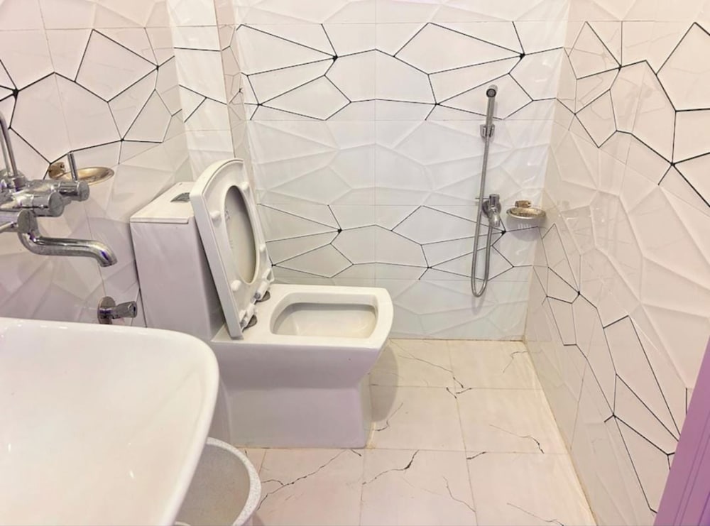 Deluxe Double Room - Photo 10