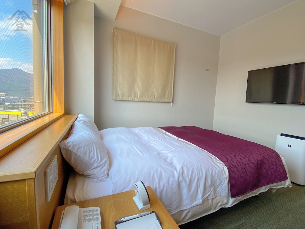 Standard double room (corner room)