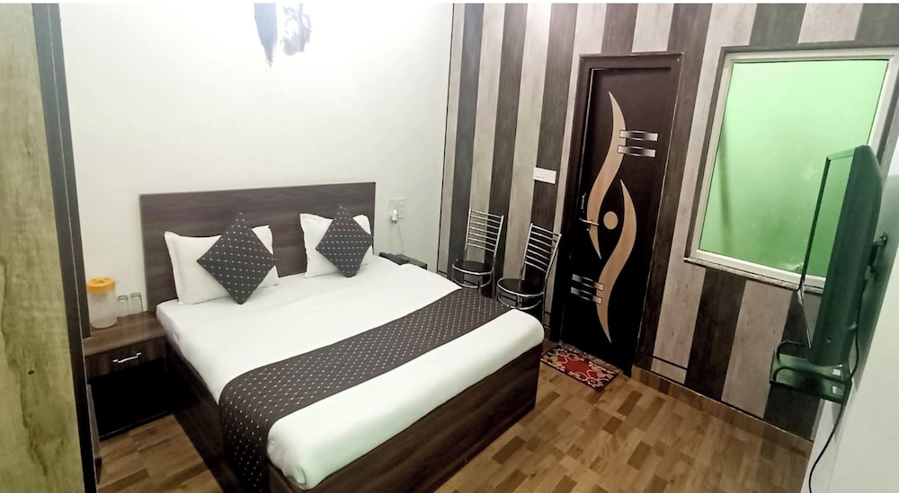 Deluxe Double Room, City View