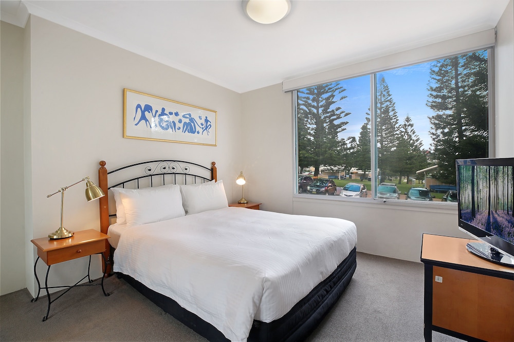 Standard 2 Bedroom Apartment (No Balcony) photo 2