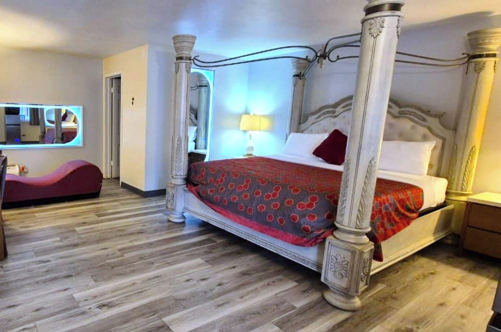 Elite King Room - Photo 5
