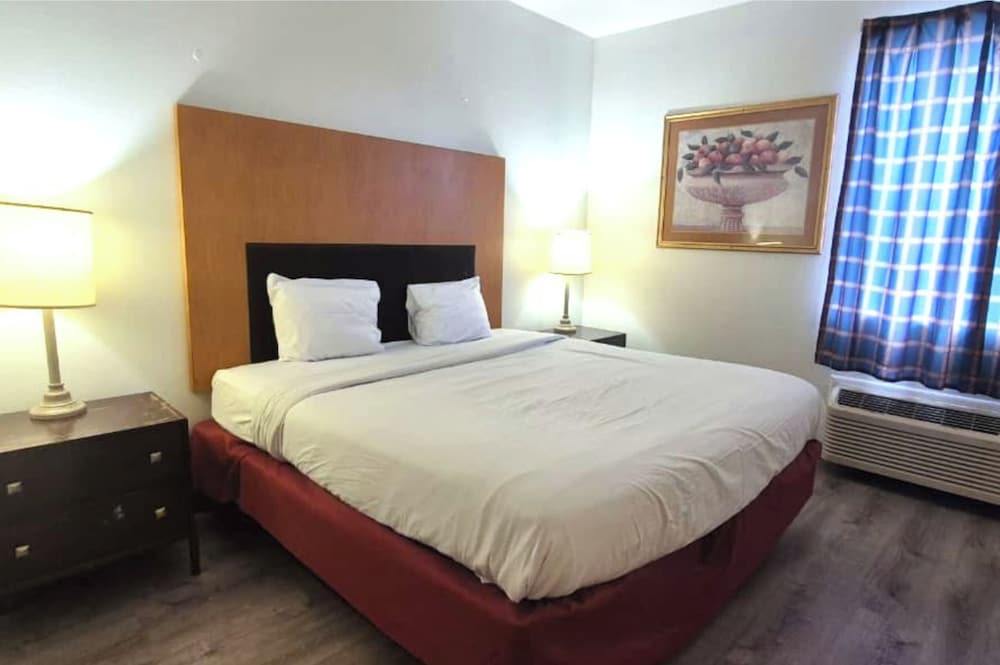 Room, 1 King Bed, Non Smoking - Photo 1