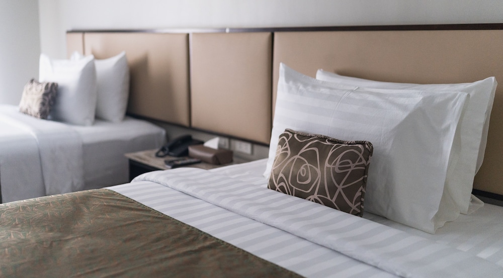 Deluxe Room, 2 Double Beds, Pool View - Photo 6