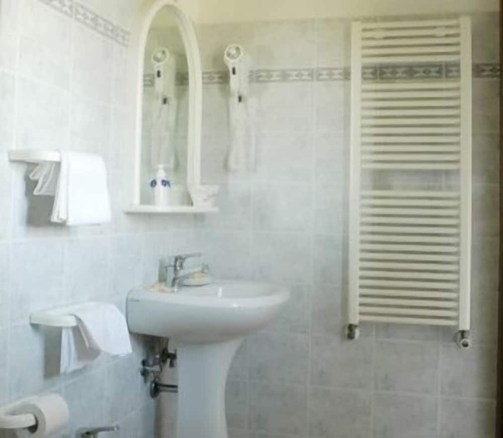 Classic Double Room, Terrace photo 2
