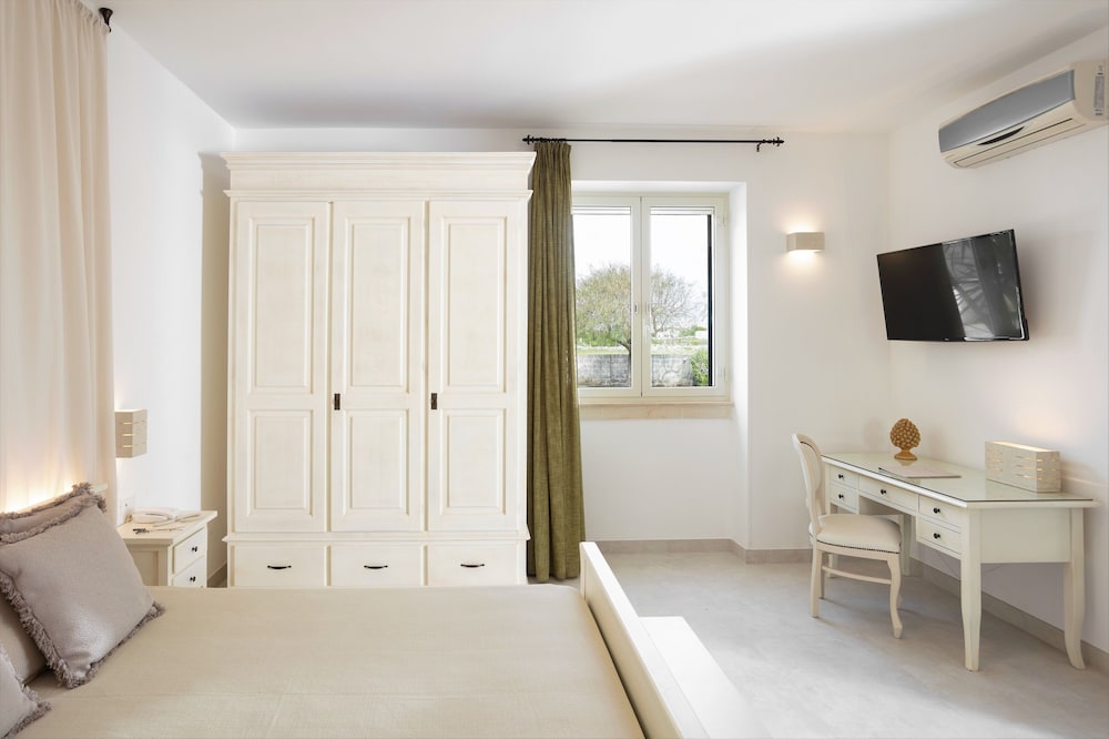 Premium Room photo 2