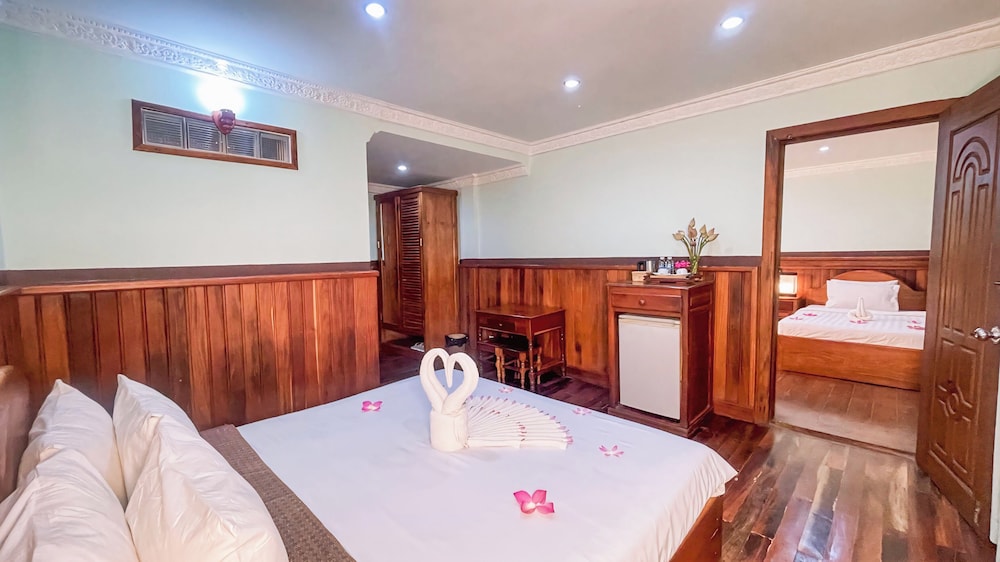 Family Connecting Room