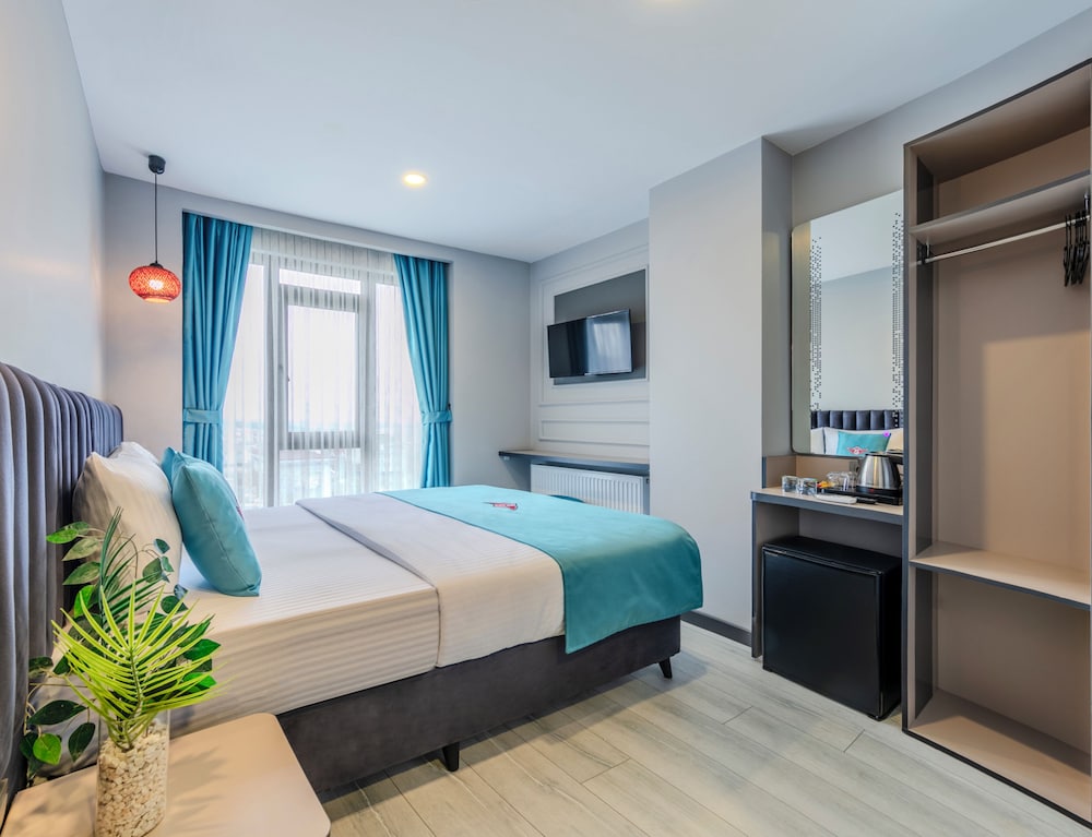 Deluxe Single Room