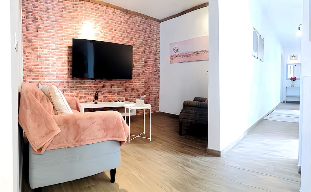 Apartment, 2 Bedrooms, Terrace, Garden View