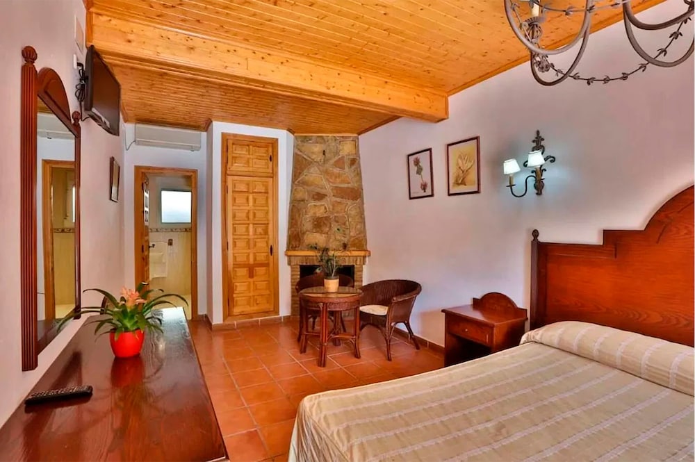 Family Room photo 3