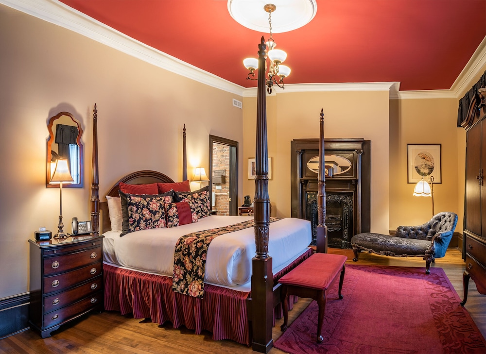 Prestige Clos St-Louis - 1st or 2nd floor, no elevator thumbnail 6