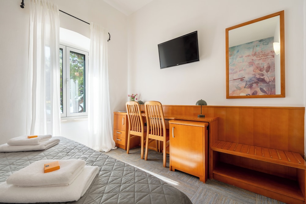 Basic Double Room - Photo 3
