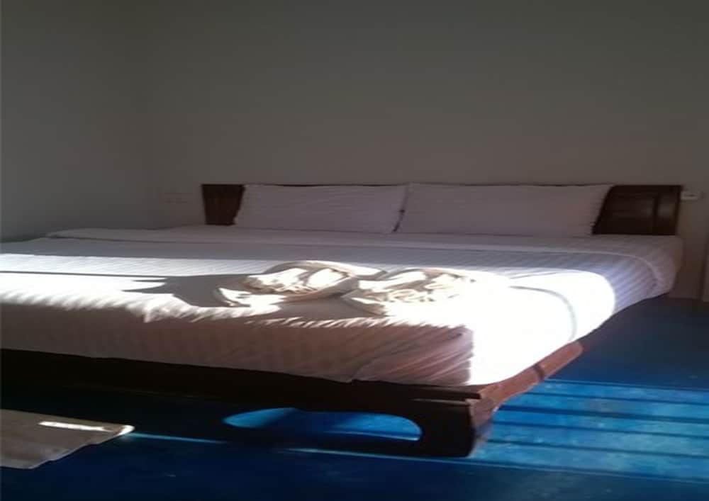 Standard Double Room photo 3
