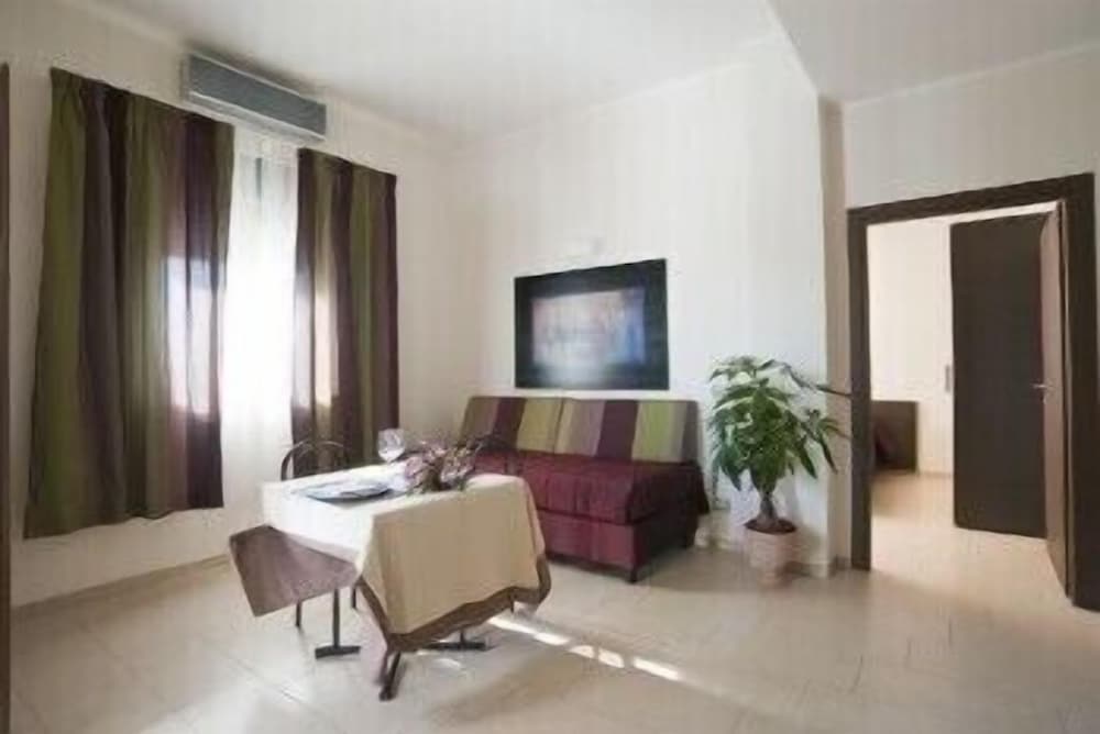Suite photo 1