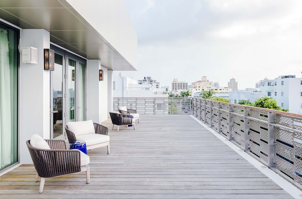 Skyline Penthouse - Photo 6