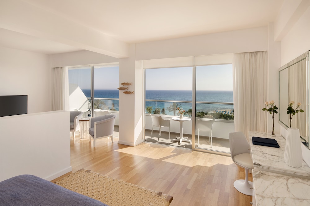 Executive Suite, Sea View photo 2
