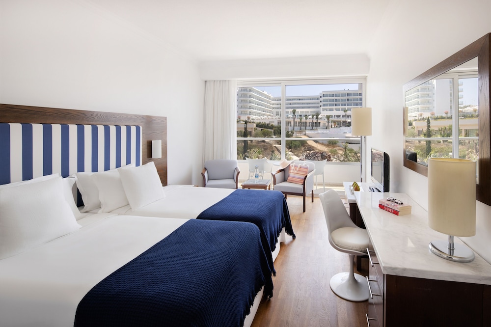 Standard Room (Inland View) - Photo 1