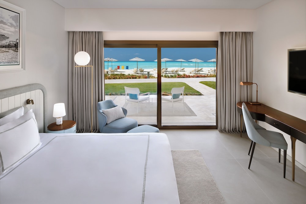 Deluxe Room Beach Access