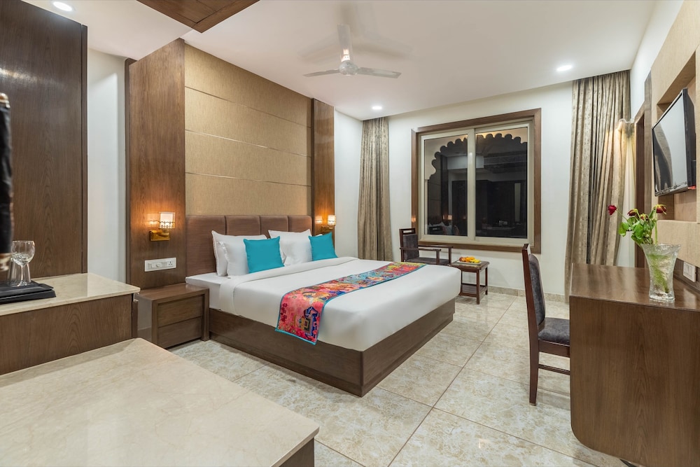 Grand Room - Photo 6