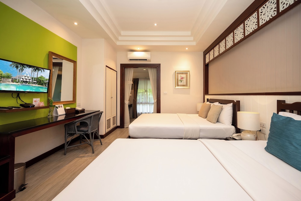 Deluxe Room - Photo 3