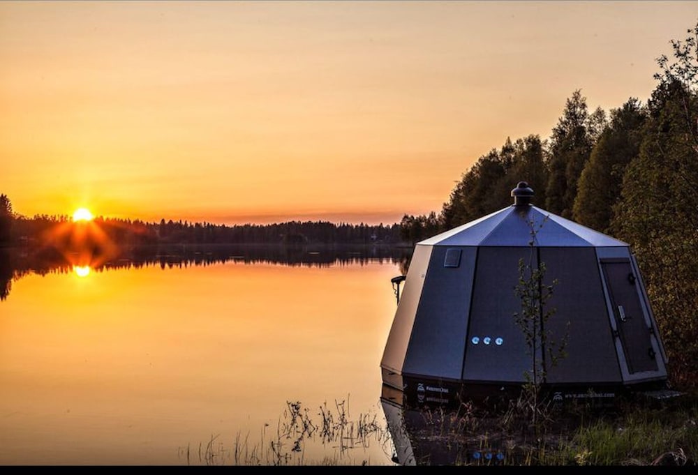 Room, 1 Bedroom, Smoking, Lake View photo 2