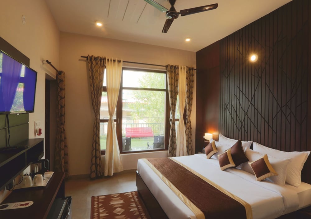 Luxury Suite photo 1