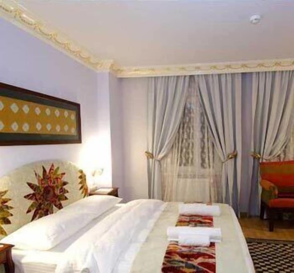 Double or Twin Room, 1 King Bed photo 1